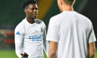 伤病潮下的德甲恩怨局：拜仁青春风暴冲击客场连胜，门兴能否绝境翻盘？