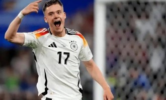 德甲最贵1.5亿欧！19岁维尔茨投奔红军，他爸妈比经纪人还狠？