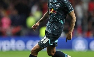 要价太高导致纽卡萌生退意：曼联后发制人买塞斯科，这价格值么