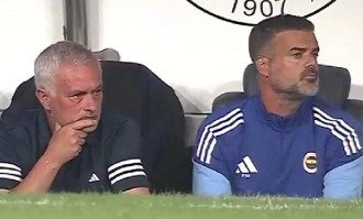 穆里尼奥率领费内巴切5-2逆转晋级欧冠附加赛决胜轮